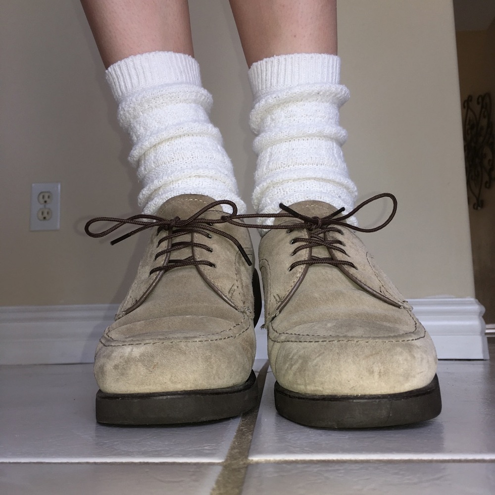 Classic Suede Oxford-Style Hush Puppies